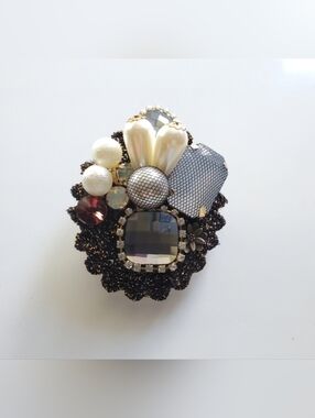 Vintage Style Brooch & Hair/Hat Clip